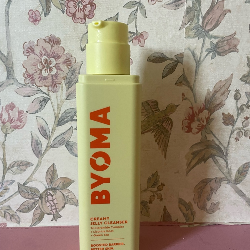 BYOMA Creamy Jelly Cleanser - Yellow